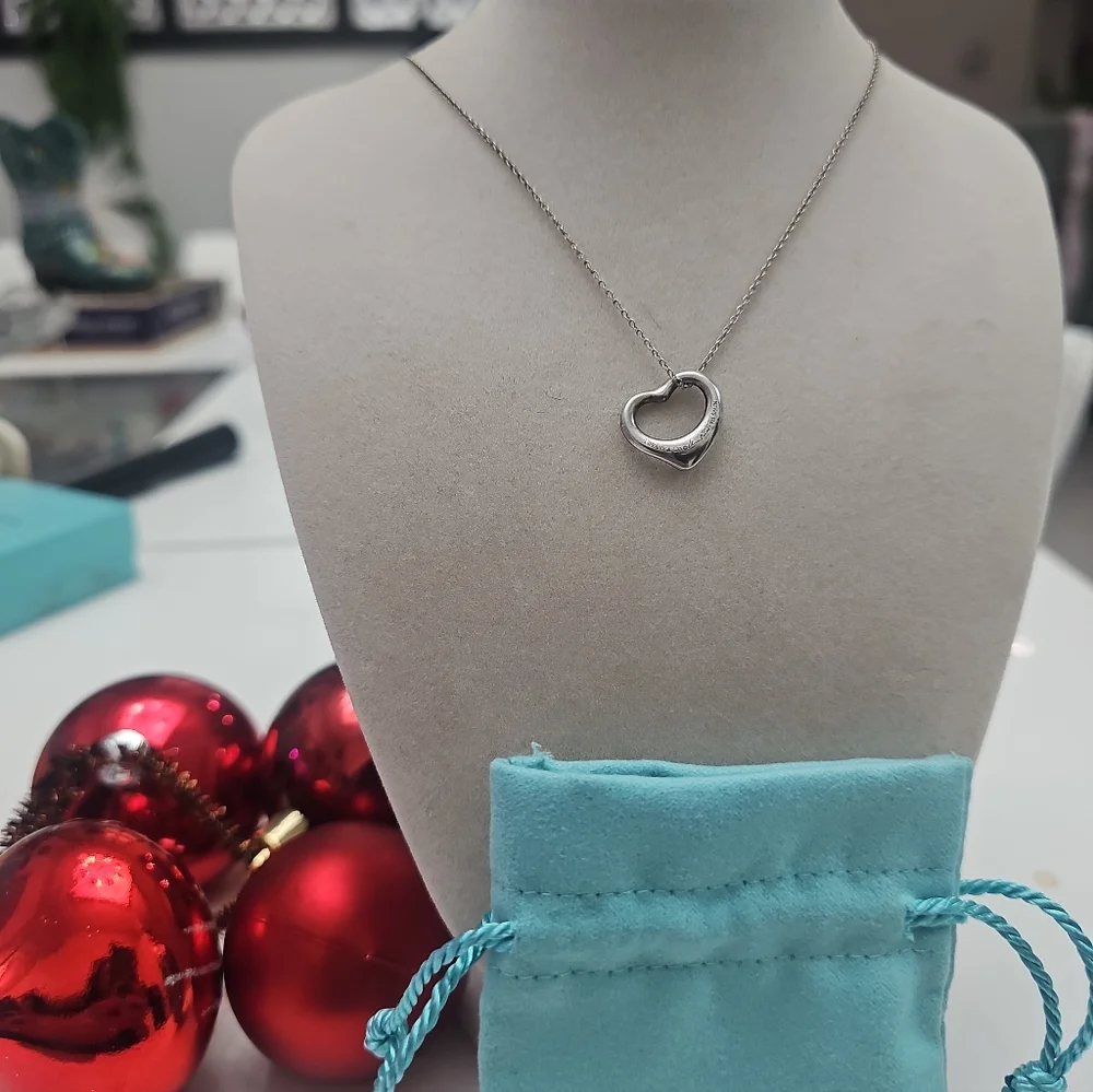 Authentic Tiffany And Co Neckleace - Picture 2 of 7